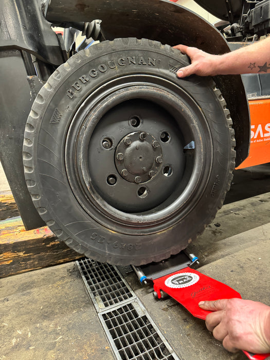 TRAC Tire Jack with TRAC Roller Plate