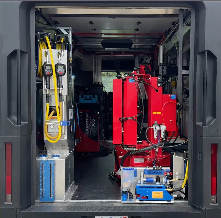 Mid-Size Mobile Van Oil System